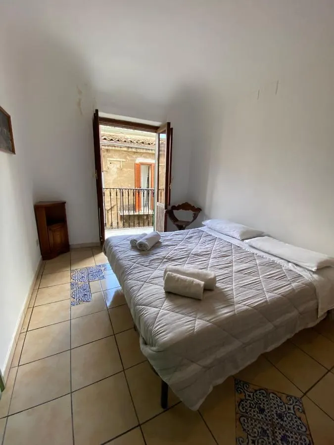 Quiet And Comfortable Apartment In Palermo City Centre 0*,