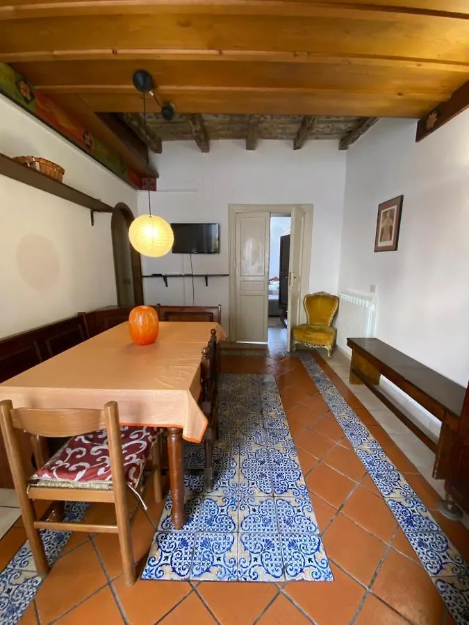 Quiet And Comfortable Apartment In Palermo City Centre